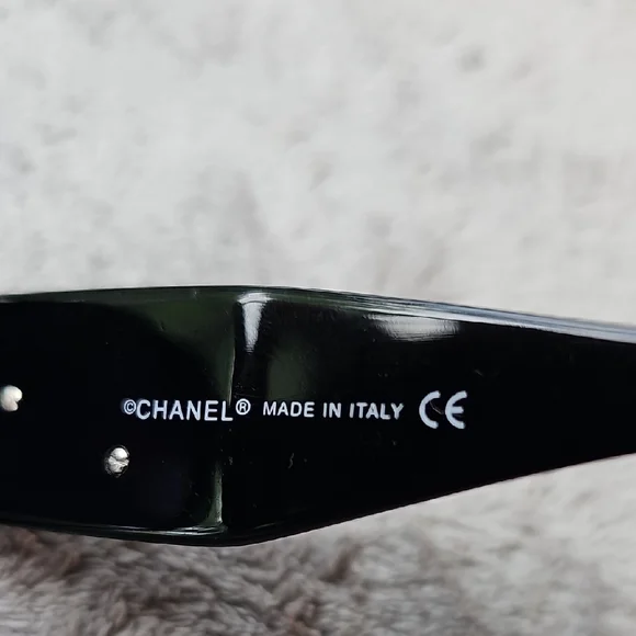 CHANEL Black and Purple Sunglasses - Picture 5 of 11